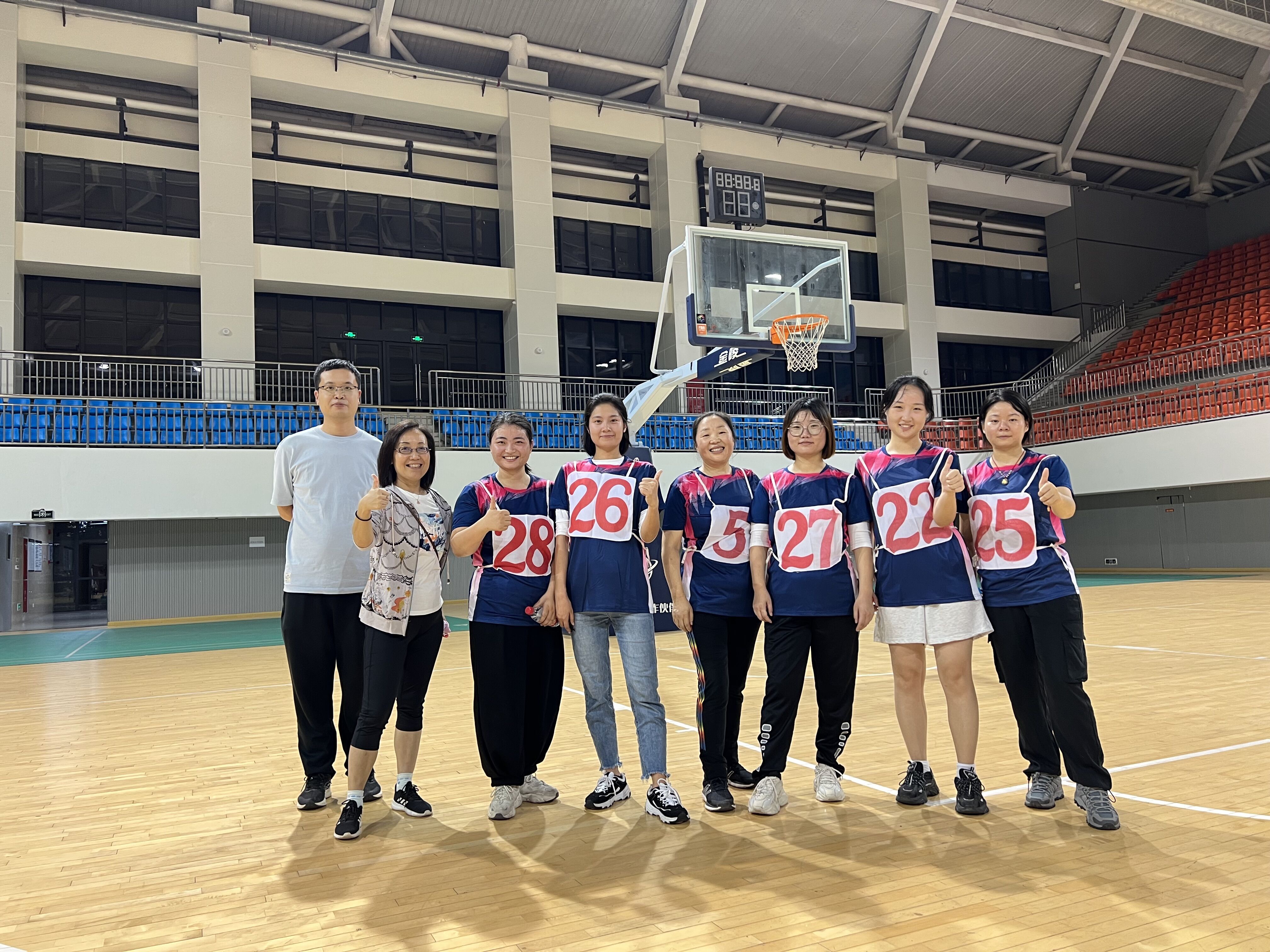 女子篮球.jpg