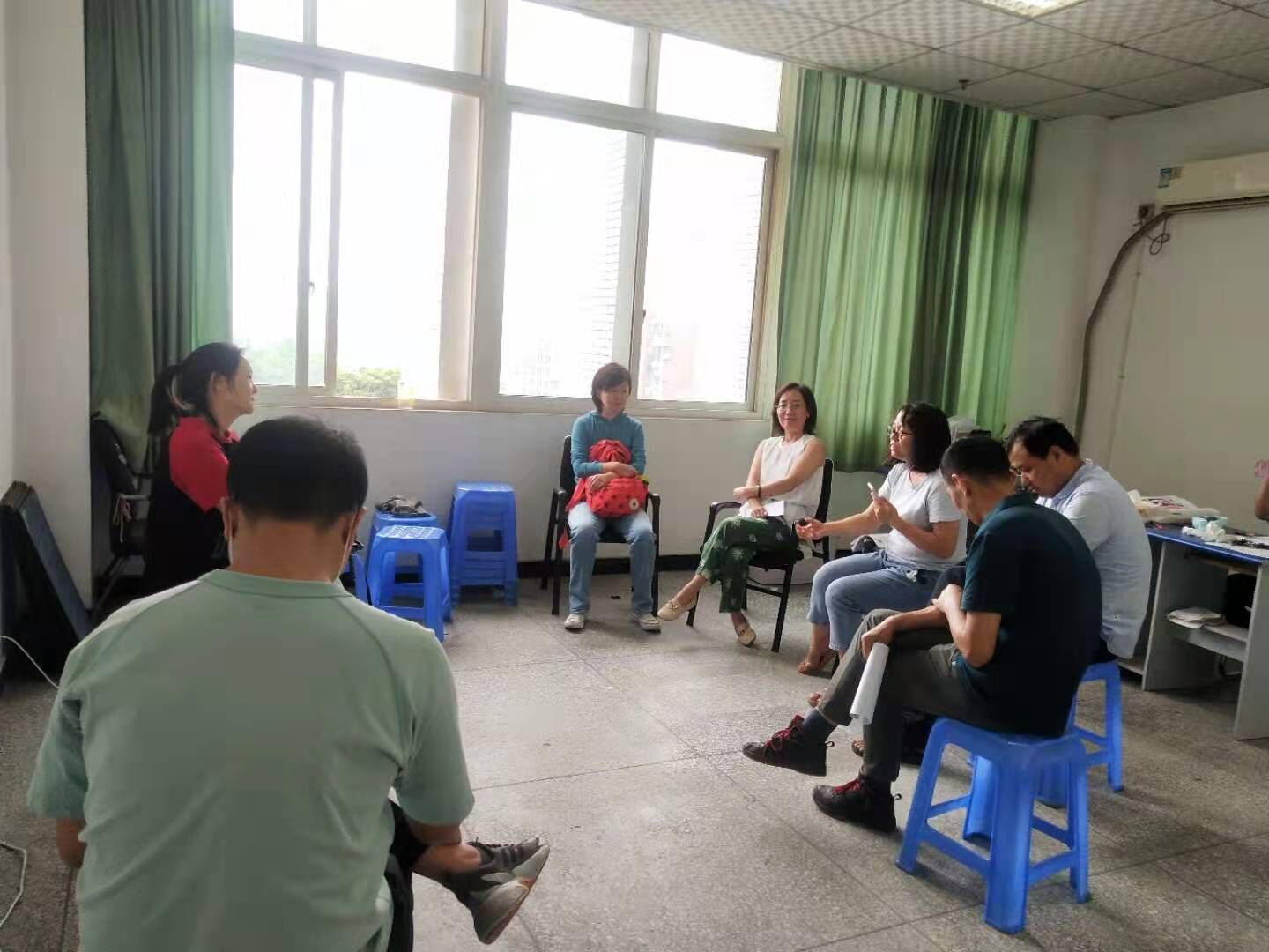 会议照片二支部.jpg